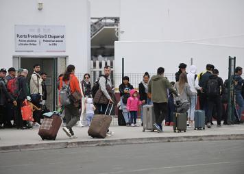 Migrantes en la frontera Tijuana-San Diego tras el fin del Título 42