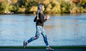 Mujer corriendo